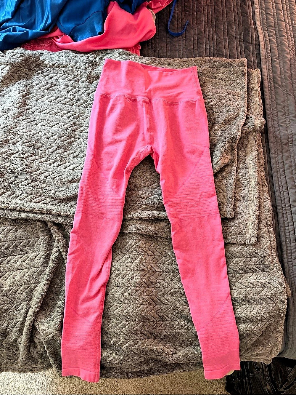 Alphalete OG revival pink leggings